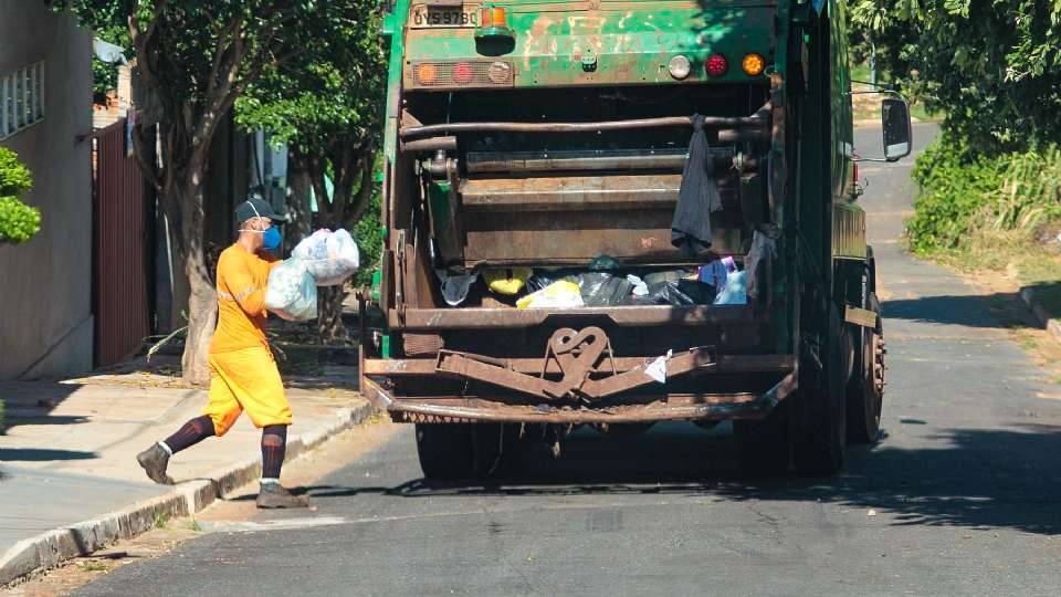 Prefeitura de VG faz força-tarefa para por coleta de lixo em dia 