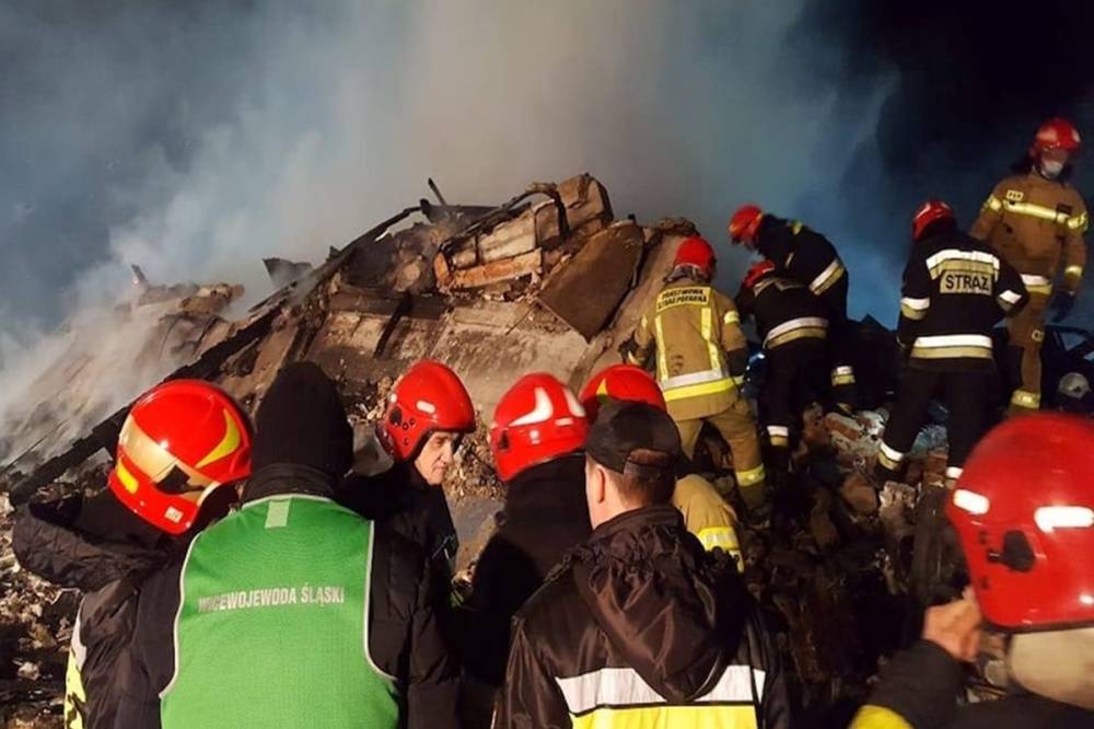 Explosão em resort de esqui de luxo deixa ao menos 40 mortos na Suíça