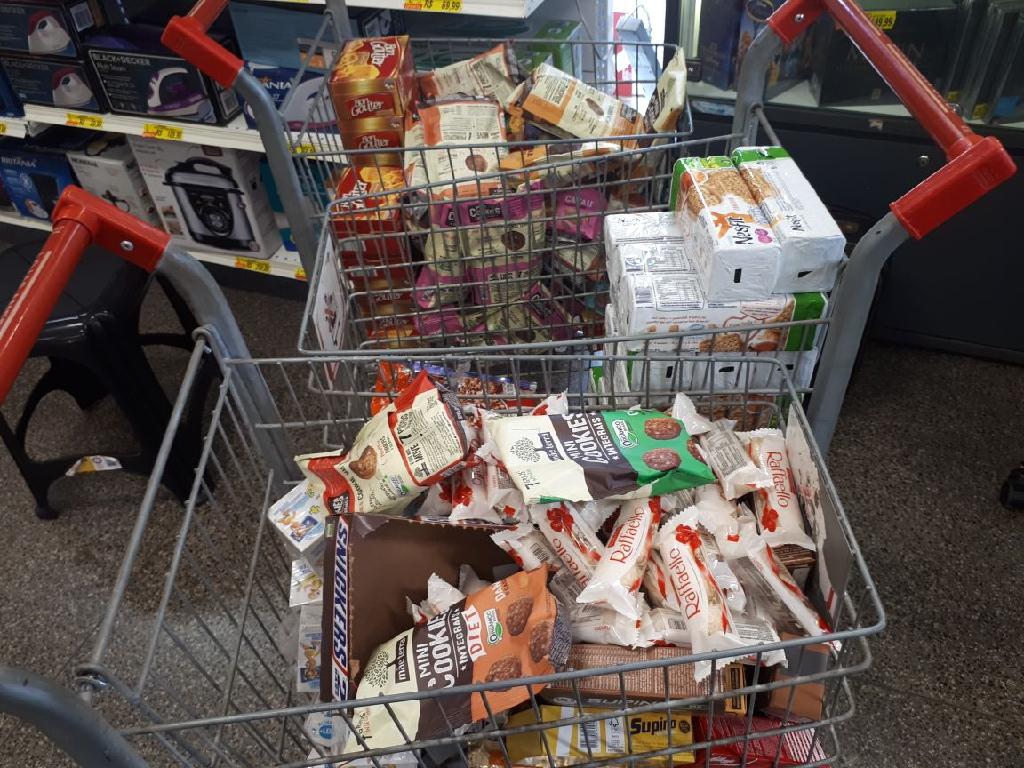 Procon Estadual apreende produtos com prazo de validade vencido