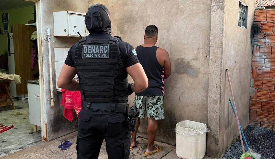 Polícia cumpre 6 mandados de prisão contra envolvidos em tráfico de drogas modalidade delivery em Cuiabá