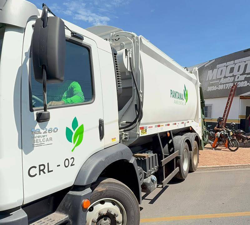 Consórcio Pantanal que faz a coleta de lixo de Várzea Grande diz que até fevereiro serviço estará normalizado 