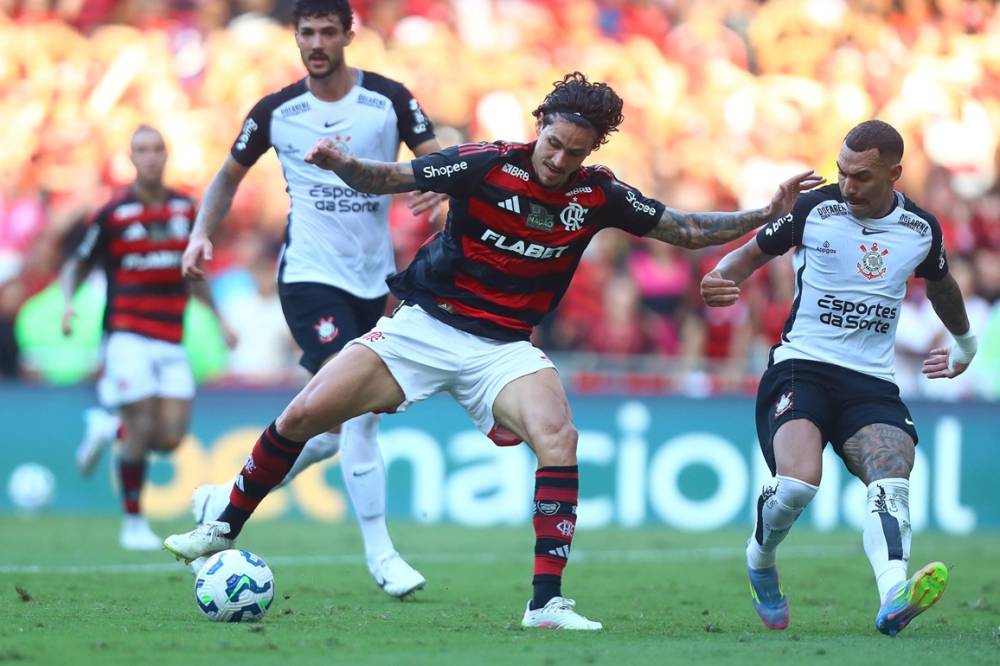 Corinthians vence o Flamengo, conquista a Supercopa e é o 1º campeão de 2026