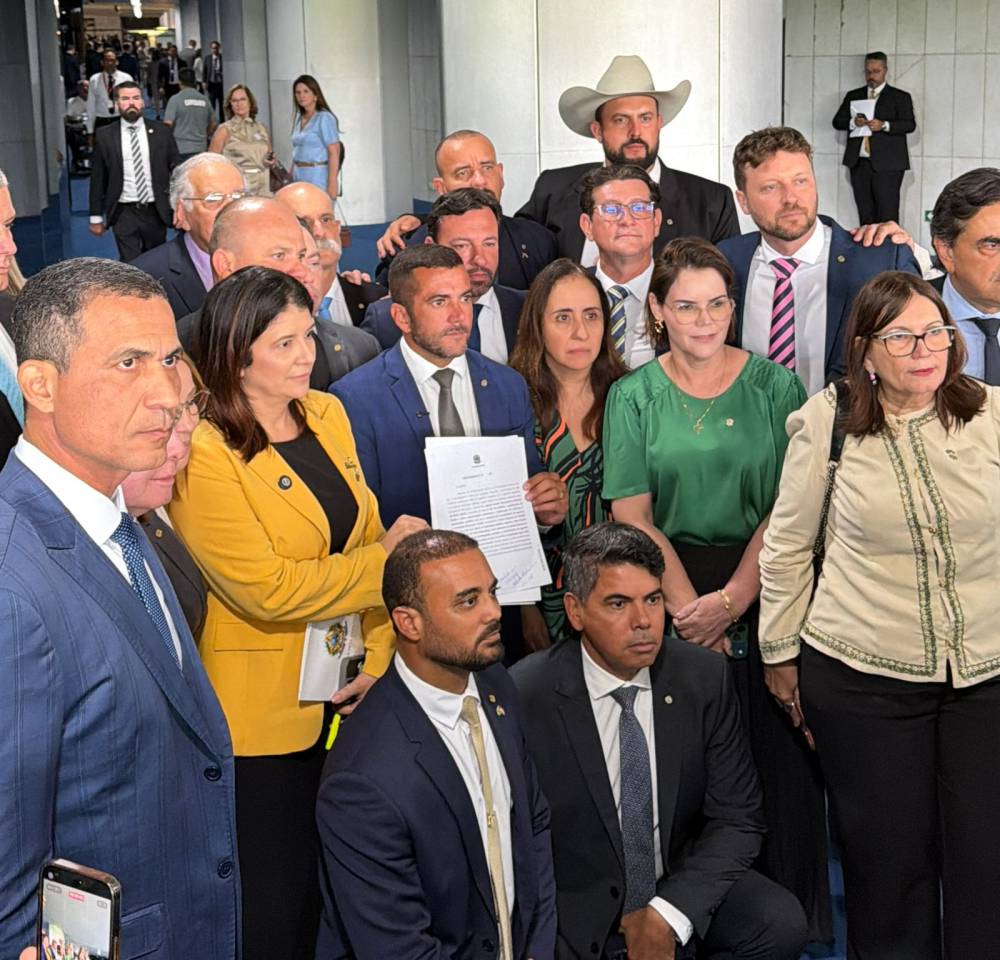 Coronel Fernanda assina requerimento da CPMI do Banco Master