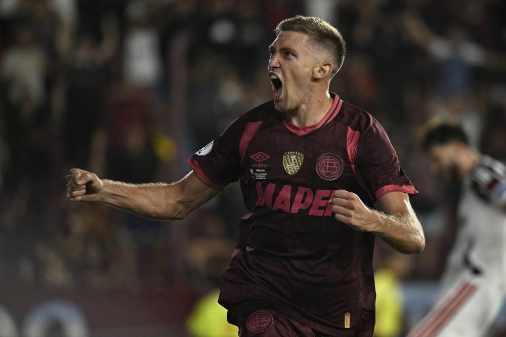 Flamengo perde para o Lanús na Argentina e sai atrás na decisão