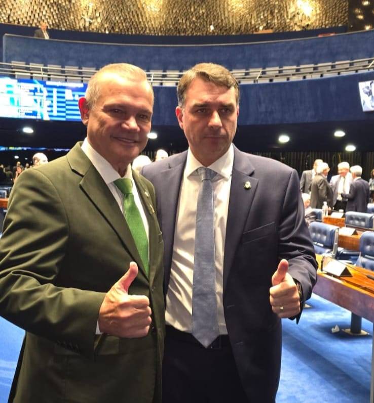No Mato Grosso, o senador Wellington Fagundes é o nosso pré-candidato a governador, diz Flávio Bolsonaro