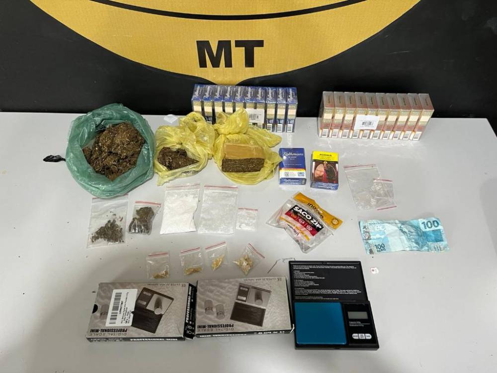 Adolescente de 17 anos é apreendido comercializando drogas em boca de fumo