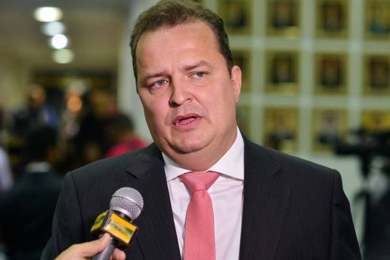 Max Russi diz que as obras do BRT se tornaram “emblemática” pelo desperdício de dinheiro público