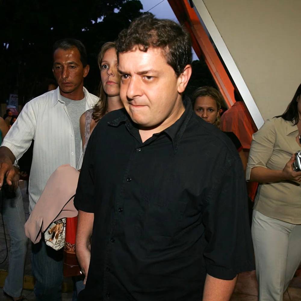 Relator de CPI pede prisão preventiva de Lulinha por relação com Careca do INSS