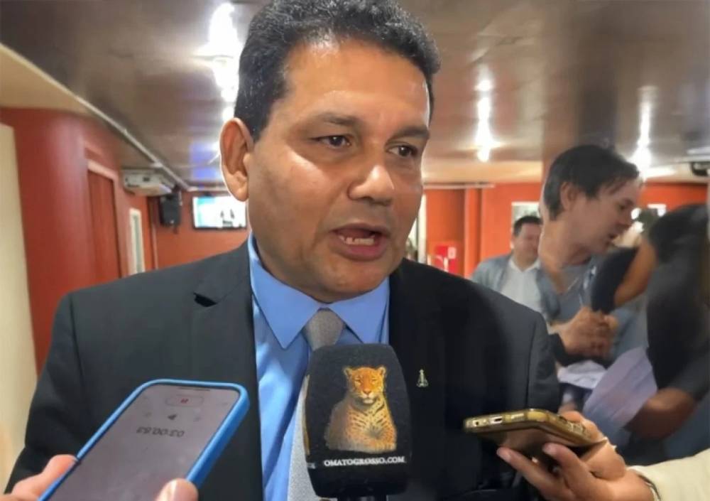 Com 17 votos, vereadores rejeitam cassação de Wanderley por fala contra a prefeita