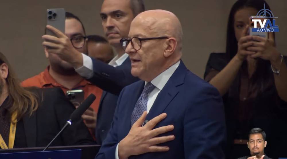 Otaviano Pivetta é empossado como governador de Mato Grosso