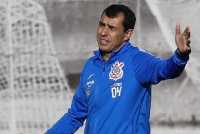 Perto de anunciar Carille, Corinthians confirma a demissão de Jair Ventura