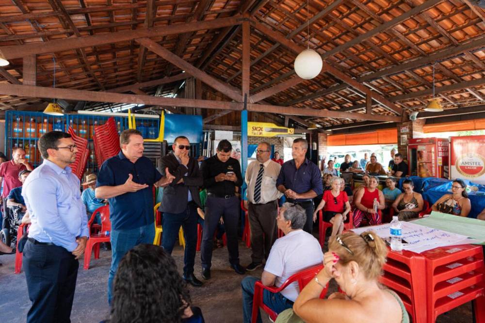 Max Russi tenta evitar despejo de mais de 650 famílias em Cuiabá