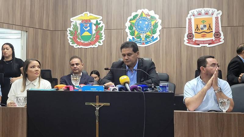 Wanderley pede perícia e não descarta medidas contra Moretti após áudios