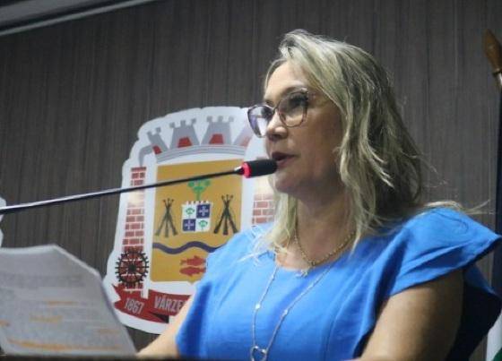 Vereadora acusa colega vereador de ameaças