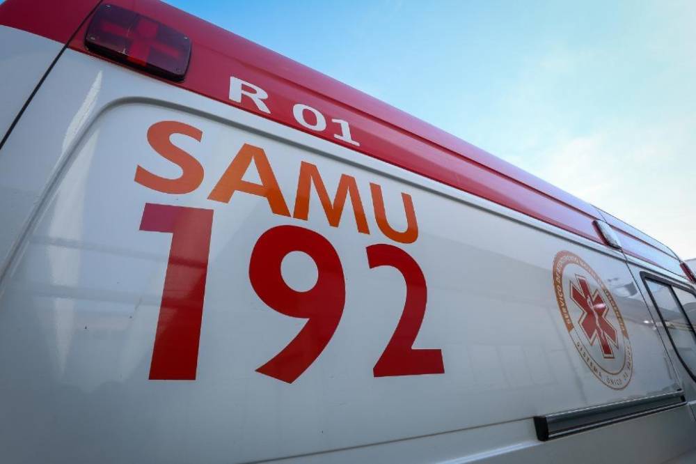 Ambulâncias do SAMU paradas em pátio são reserva técnica, diz SES