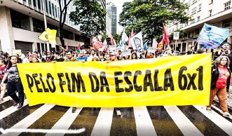 MT tem 89% dos trabalhadores acima de 40h e pode sentir impacto com fim da escala 6x1