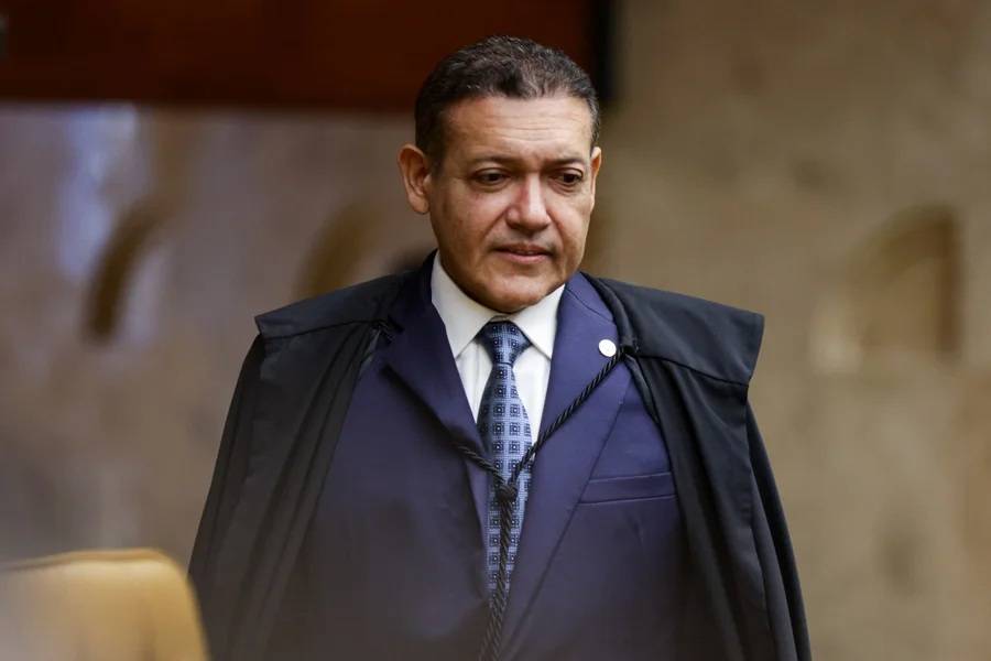 Nunes Marques assume TSE com desafio do uso da IA nas Eleições 2026