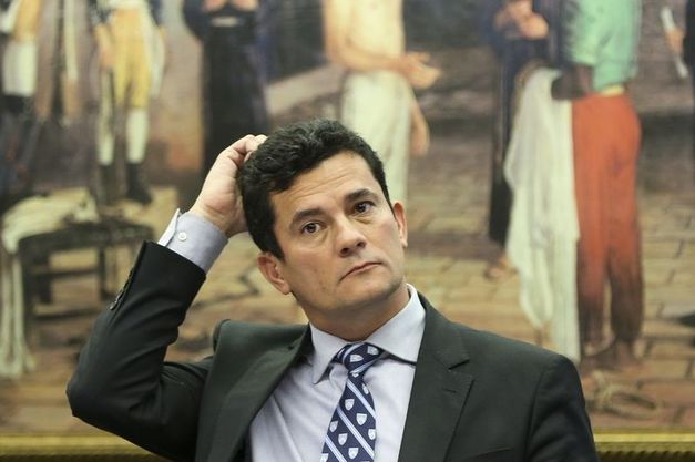 Moro diz que uso de algemas e correntes nos pés em réus da Lava Jato não deverá se repetir