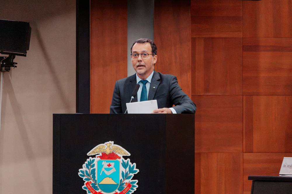 Lúdio cobra explicações de governo  sobre contratação de mil vigilantes temporários para presídios