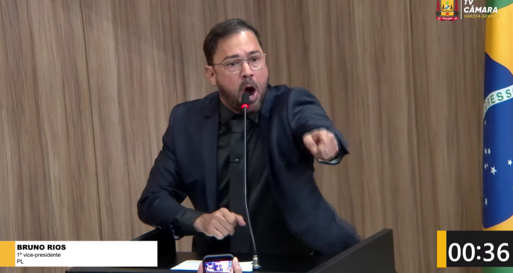 Líder de Flávia Moretti manda vereador “calar a boca” durante bate-boca na Câmara de VG; veja vídeo