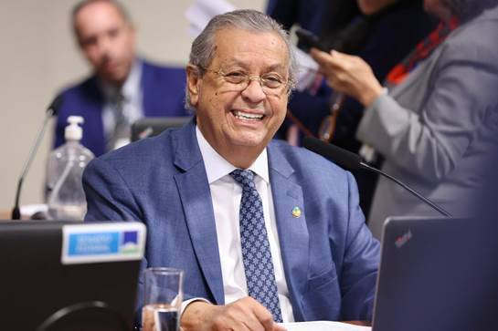 Jayme anuncia marqueteiro e confirma que vai manter pré-candidatura ao governo