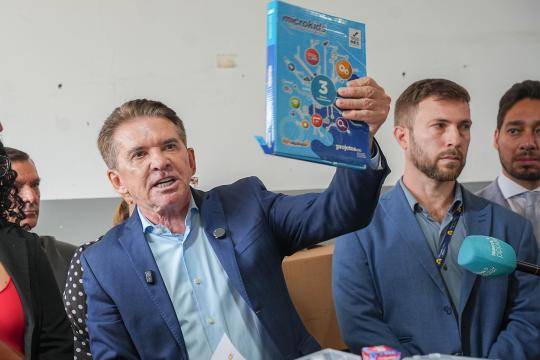 Sérgio Ricardo determina auditoria na compra de livros da SEDUC e da Prefeitura de Rondonópolis