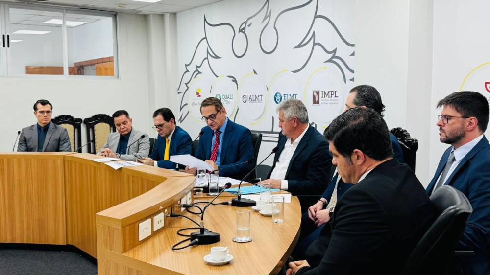 Após silêncio de delegados, CPI da Saúde amplia investigação e convoca empresários