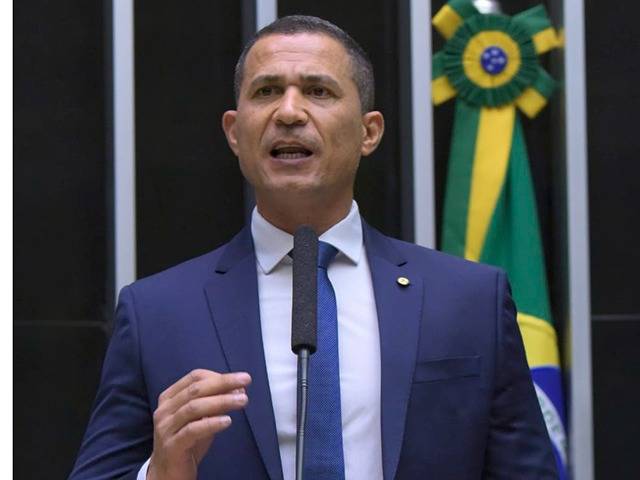 Coronel Assis rebate Lula  após fala que pobre compra celular roubado