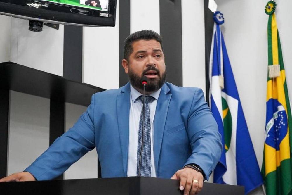 Proposta de Marcus Brito Júnior pede mudança no Regimento Interno para liberar a reeleição da Mesa Diretora 