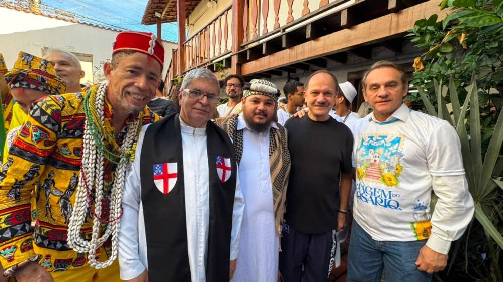 Wilson Santos reforça apoio às tradições populares na Lavagem das Escadarias da Igreja do Rosário