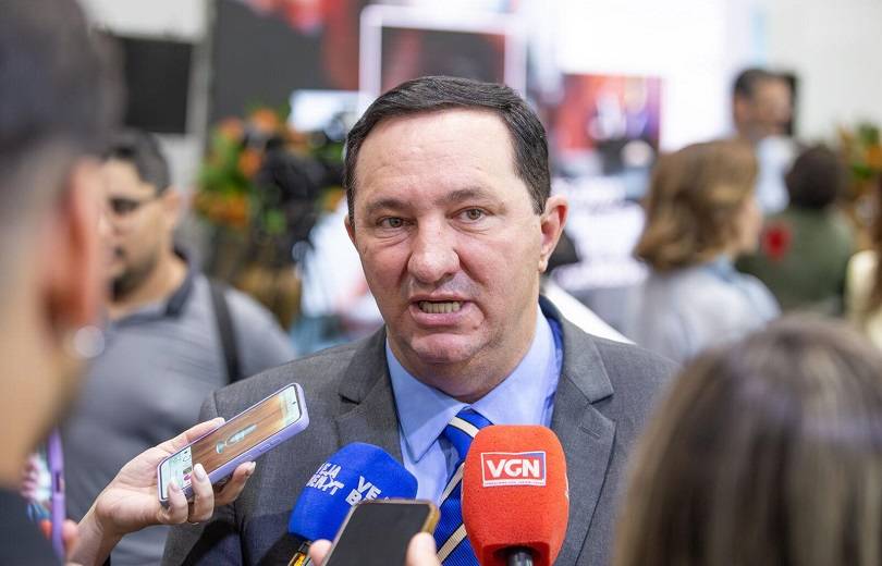 Barranco diz que trocar Natasha por Emanuel vai ser um erro