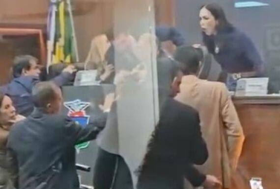 Sessão na Câmara de Cuiabá é marcada por bate-boca
