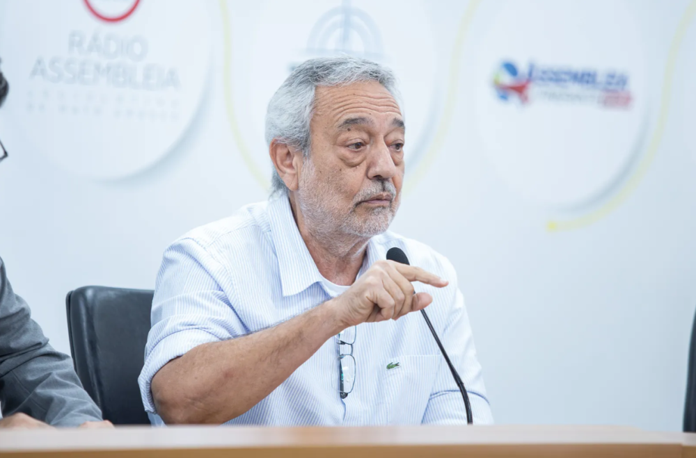 Cobrado por deputados, secretário da Sinfra deixa audiência sobre o BRT