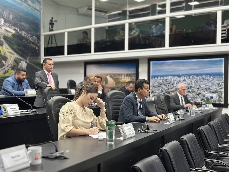 Câmara de Cuiabá aprova mudança no regimento interno para presidência da Casa