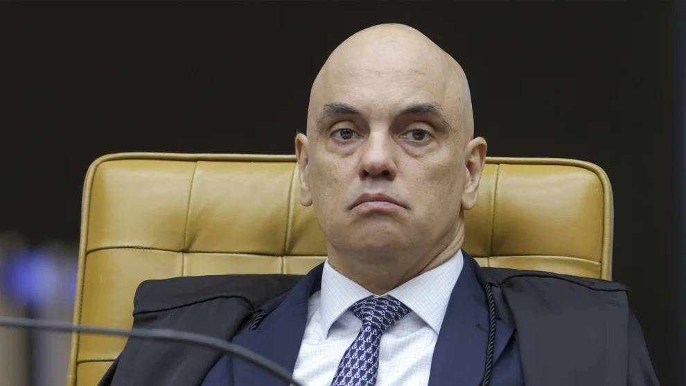 Moraes nega pedido para que Bolsonaro receba filhos no Dia dos Pais