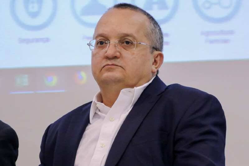 Pela 5ª vez na semana, Taques terá que apagar vídeo com calúnias contra Mauro