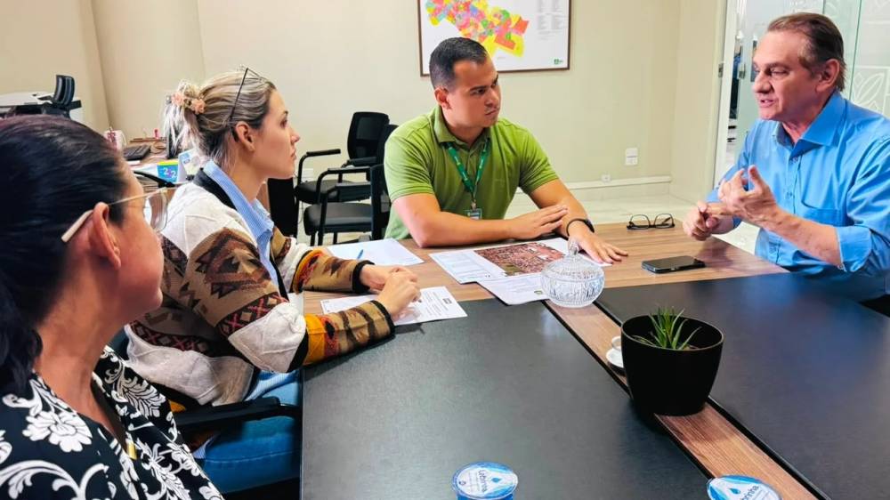  Moradores do bairro Jardim Botânico recorrem a Wilson Santos para destravar regularização fundiária