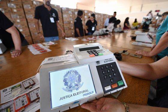 Termina hoje o prazo para solicitação à Justiça Eleitoral de voto em trânsito