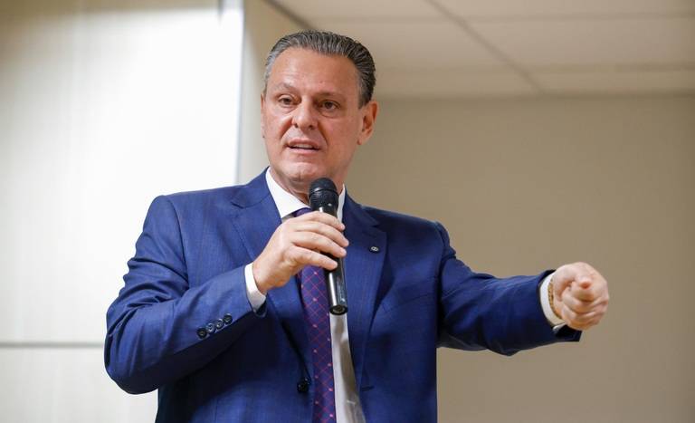 Fávaro defende impeachment no STF 