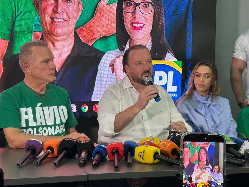 Rei do Porco defende Mendonça contra Moraes em crise no STF