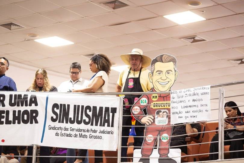 Sindicato aciona Justiça para que ALMT realize sessão extraordinária