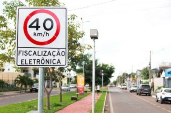 Projeto de Lei do Tenente-Coronel Dias que saber quanto é arrecadado em multas por radares eletrônicos