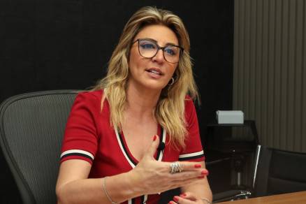Márcia Pinheiro sofre AVC e passa por cirurgia