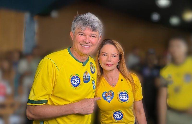 Virginia Mendes vai em lançamento de candidatura de José Medeiros 