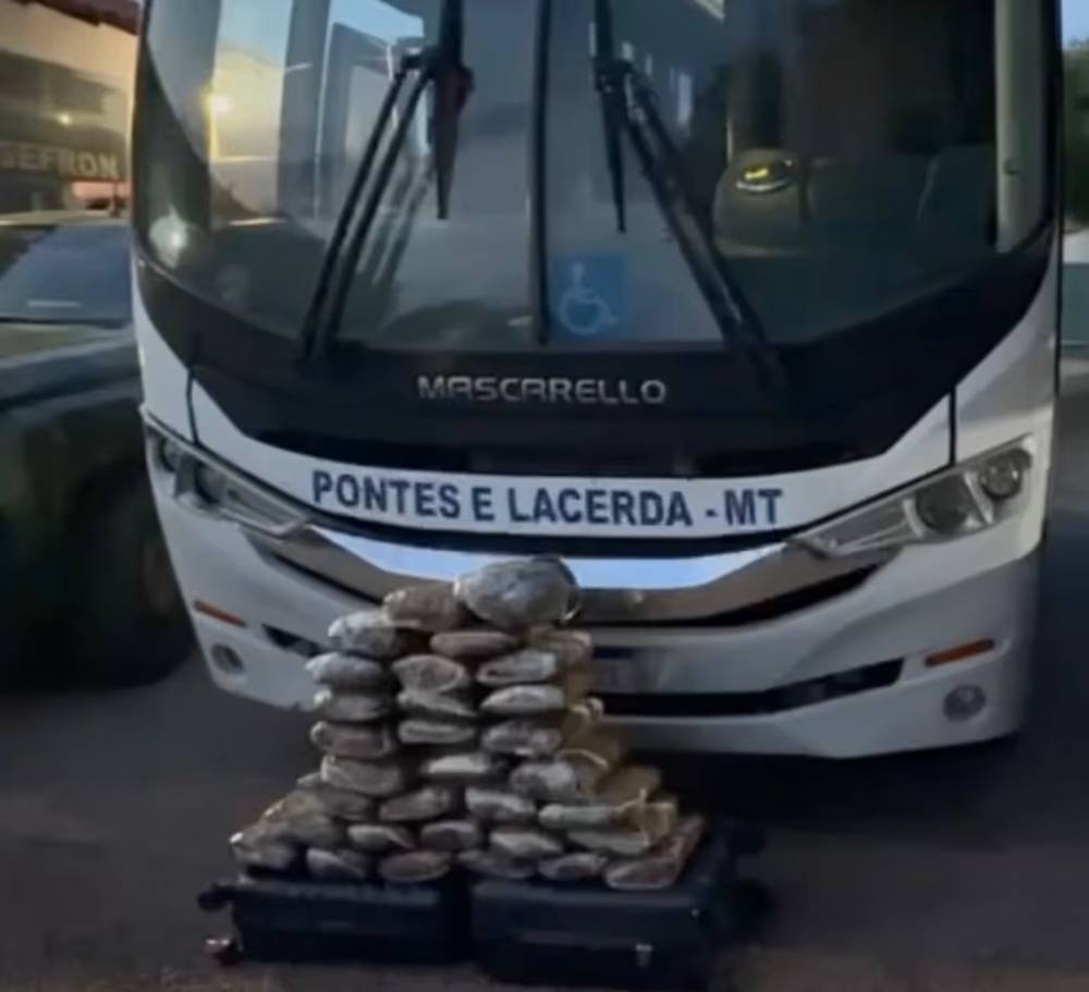Ônibus da Prefeitura de Pontes e Lacerda que trazia pacientes para Cuiabá é flagrado com 31 tabletes de maconha