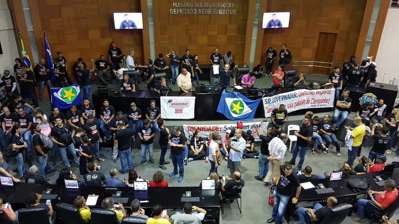 Fórum Sindical emite nota e sinaliza paralisação; Mauro Mendes planeja recorrer ao Judiciário para impedir greve geral