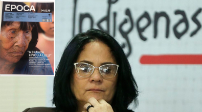 MANCHETE DA ÉPOCA: Ministra de Bolsonaro é acusada de sequestrar criança em aldeia de Mato Grosso
