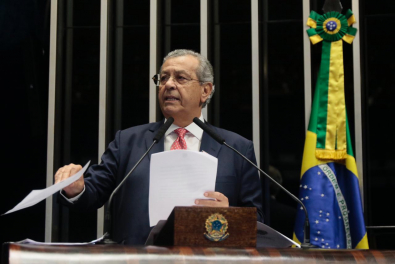 Projeto de Jayme Campos transforma em crime de responsabilidade prevendo até cassação do presidente da República o não pagamento do FEX