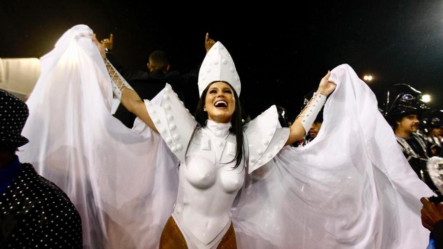 Lívia Andrade surge como Princesa Leia: 