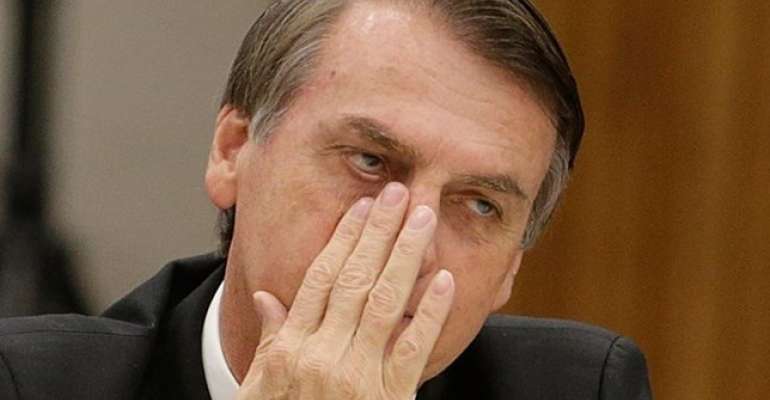 Vídeo obsceno postado por Bolsonaro induz a se pensar que um ato isolado  represente o carnaval repercute na mídia internacional; tuite do presidente expõe de forma negativa a festa brasileira